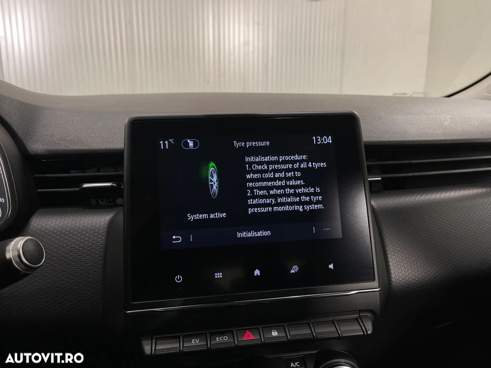 Renault Clio E-TECH Hybrid 140 BUSINESS EDITION - 12