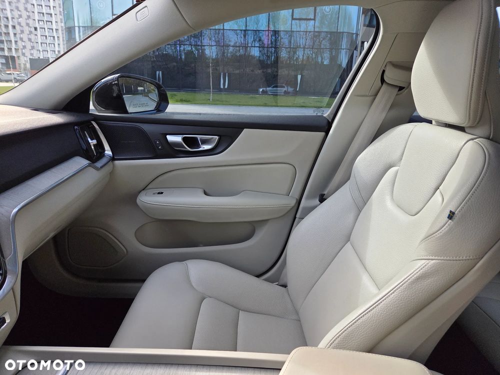 Volvo S60 B5 B Ultimate Bright - 12