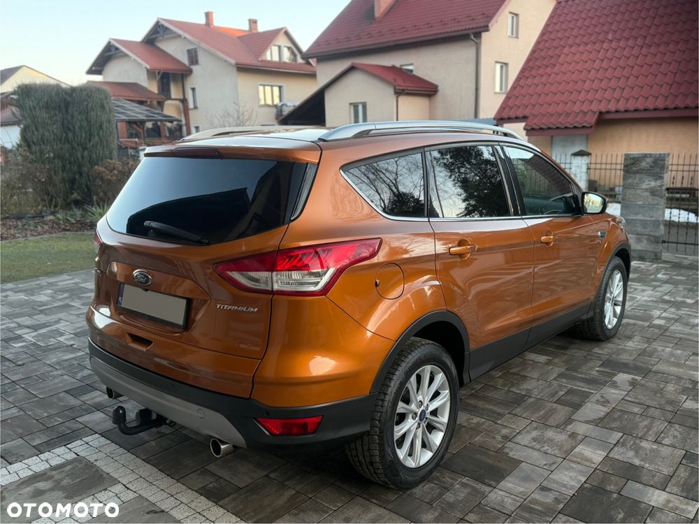 Ford Kuga 2.0 TDCi 4x2 Titanium - 6