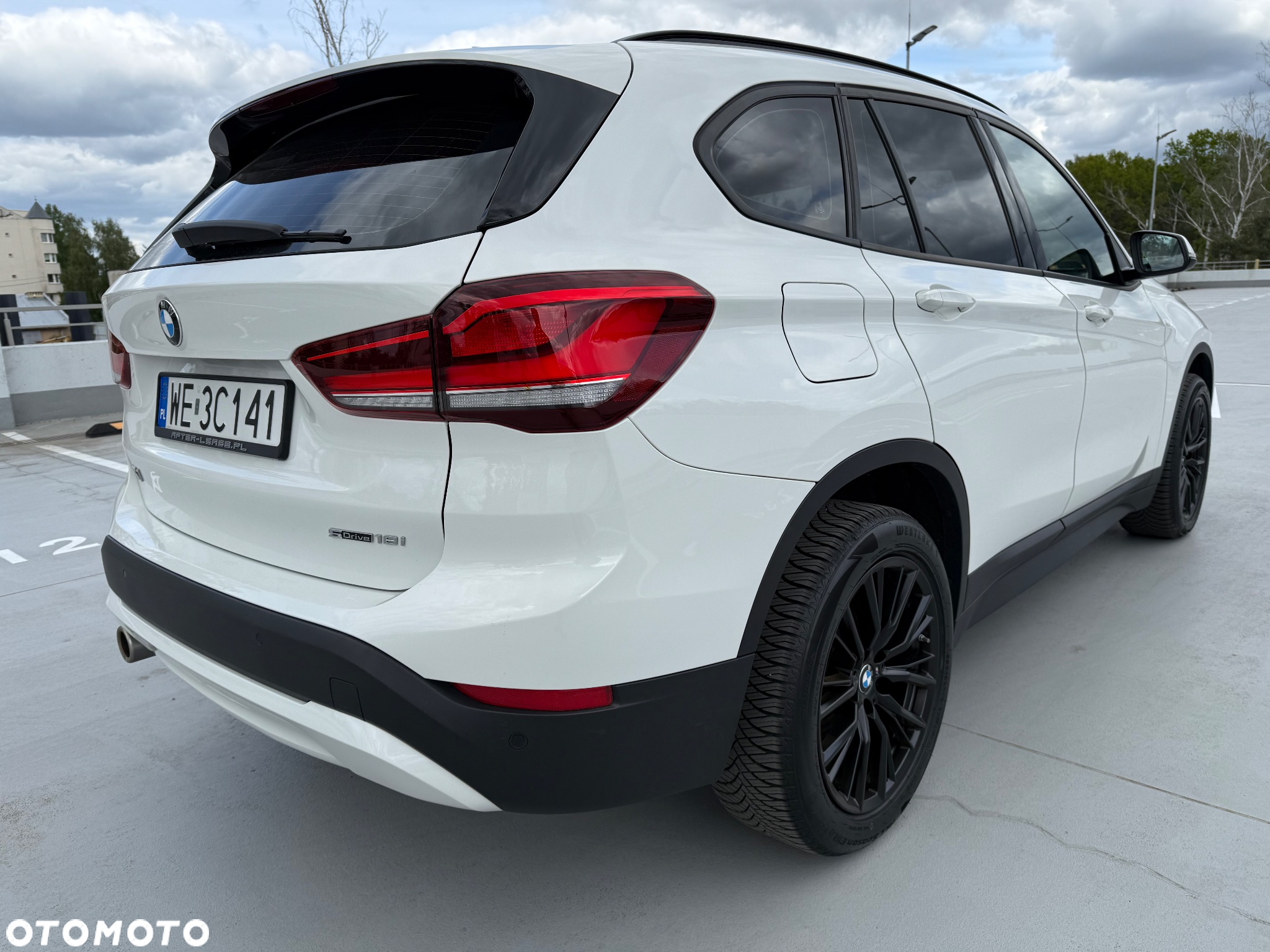 BMW X1 sDrive18i Advantage - 9