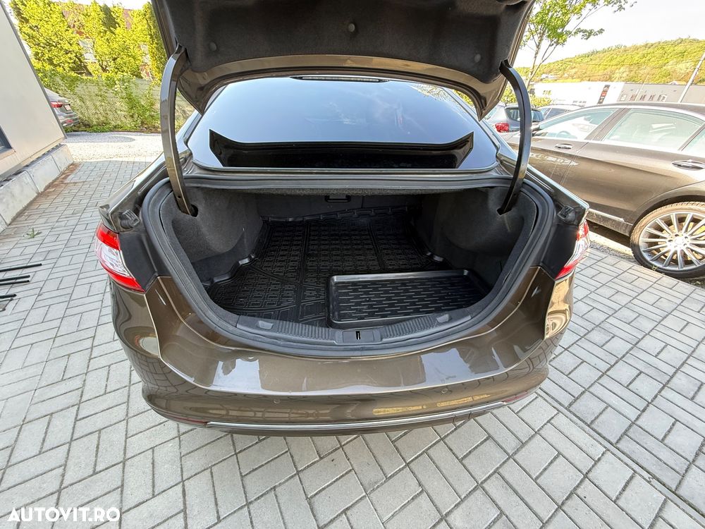 Ford Mondeo 2.0 TDCI PowerShift Titanium - 23