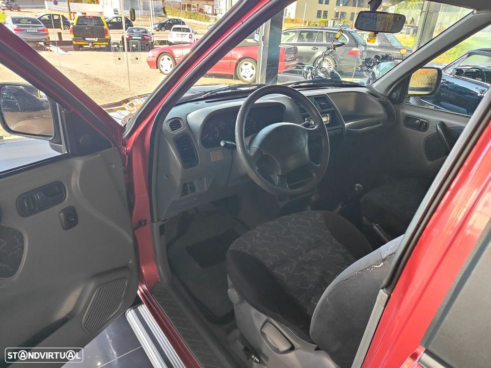 Nissan Terrano II 2.7 TDi SR AC+ABS - 9