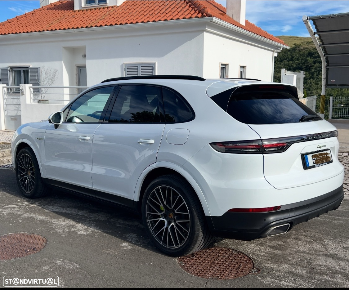 Porsche Cayenne E-Hybrid - 4