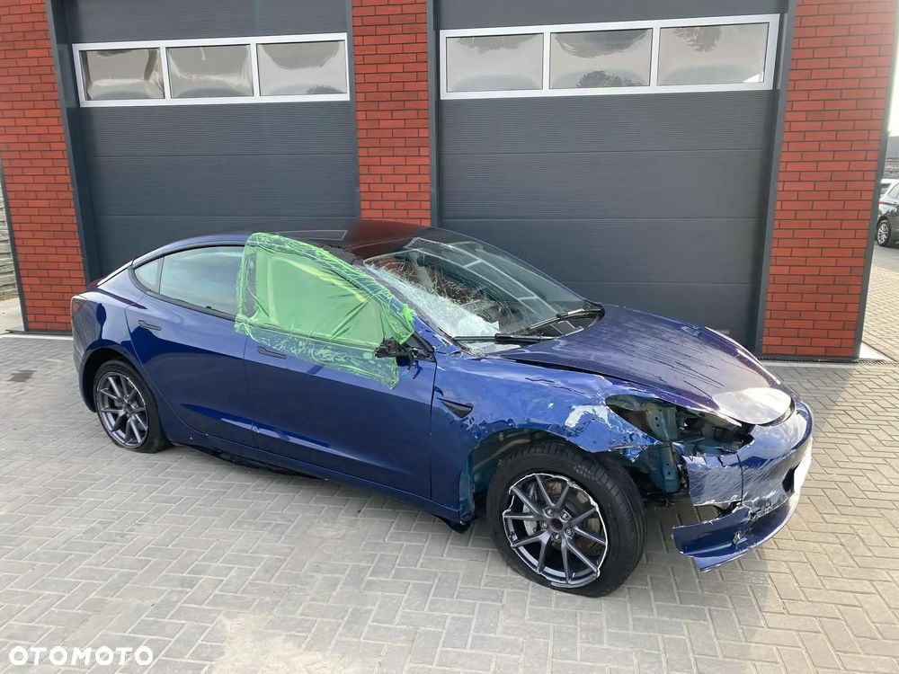 Tesla Model 3 Standard Hinterradantrieb - 34