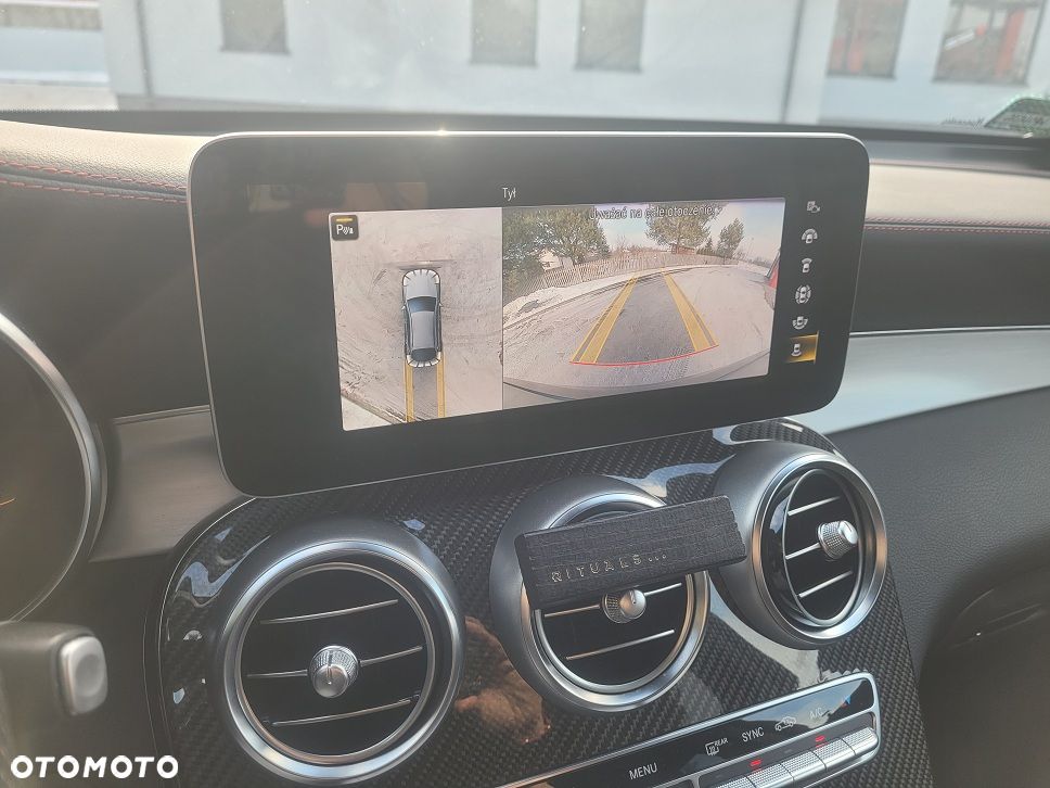 Mercedes-Benz GLC - 14