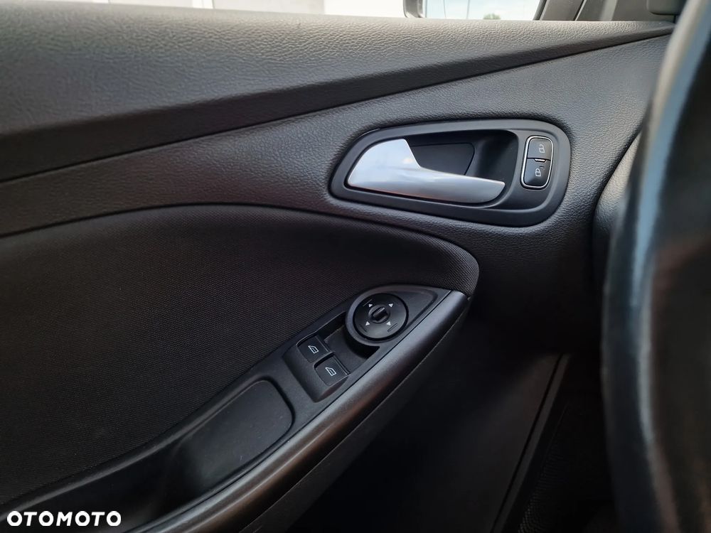 Ford Focus 1.5 TDCi Trend - 13