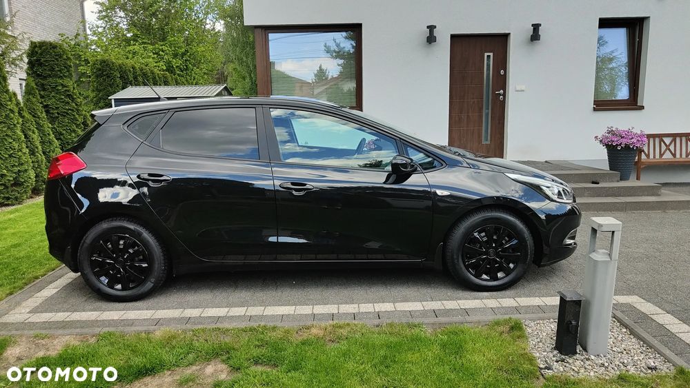 Kia Ceed 1.4 CVVT Attract plus - 25
