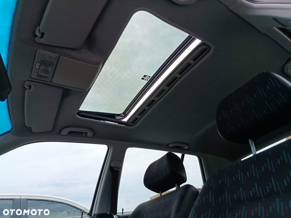 Volkswagen Golf 1.9 CL D - 13