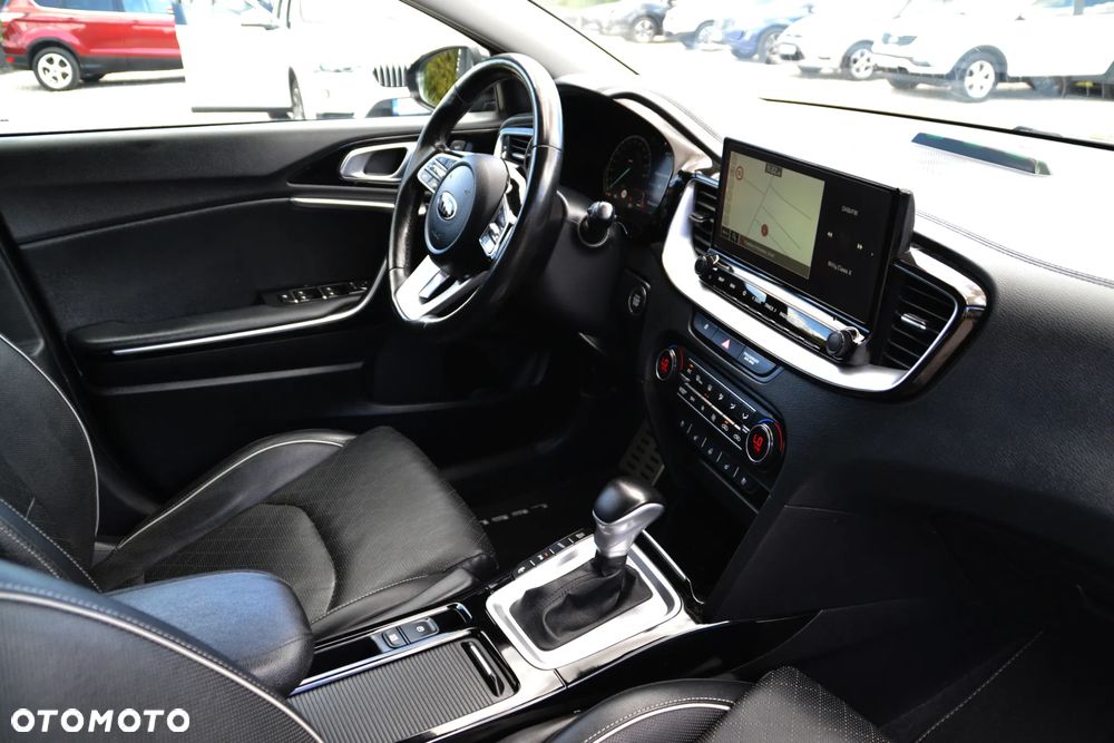 Kia Ceed 1.6 GDI DCT OPF Platinum - 26