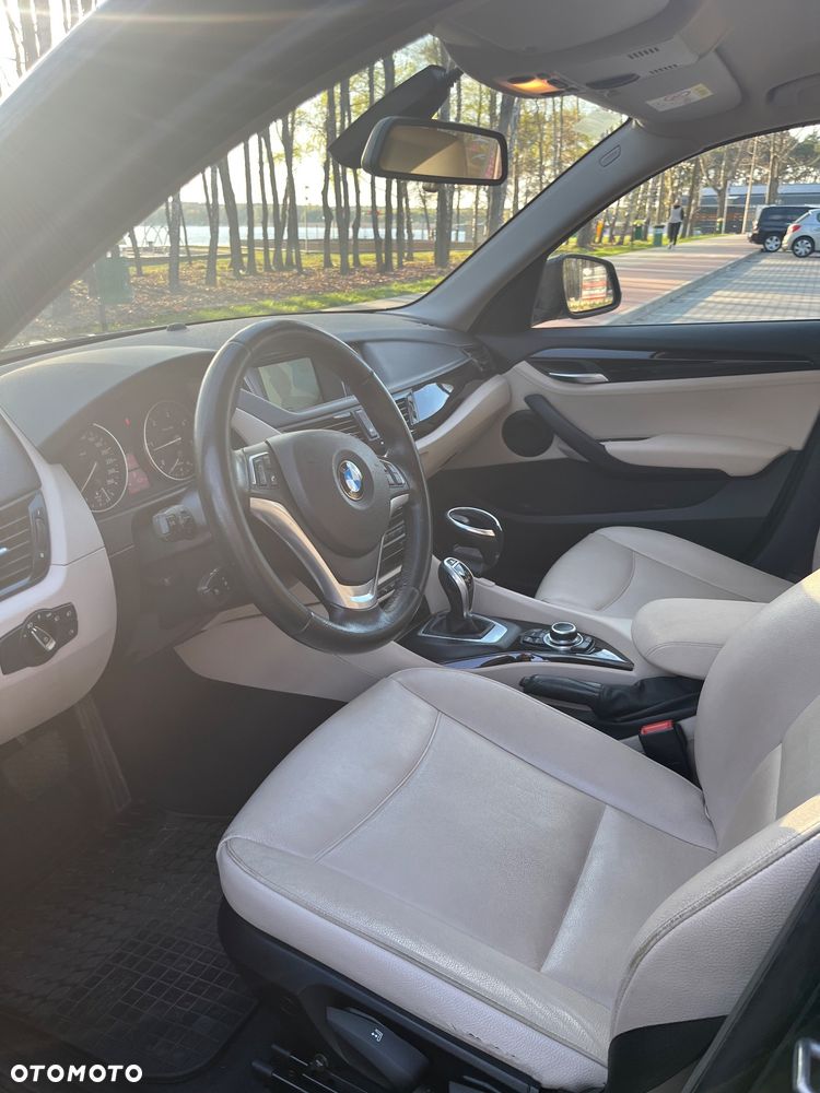 BMW X1 xDrive20d - 8