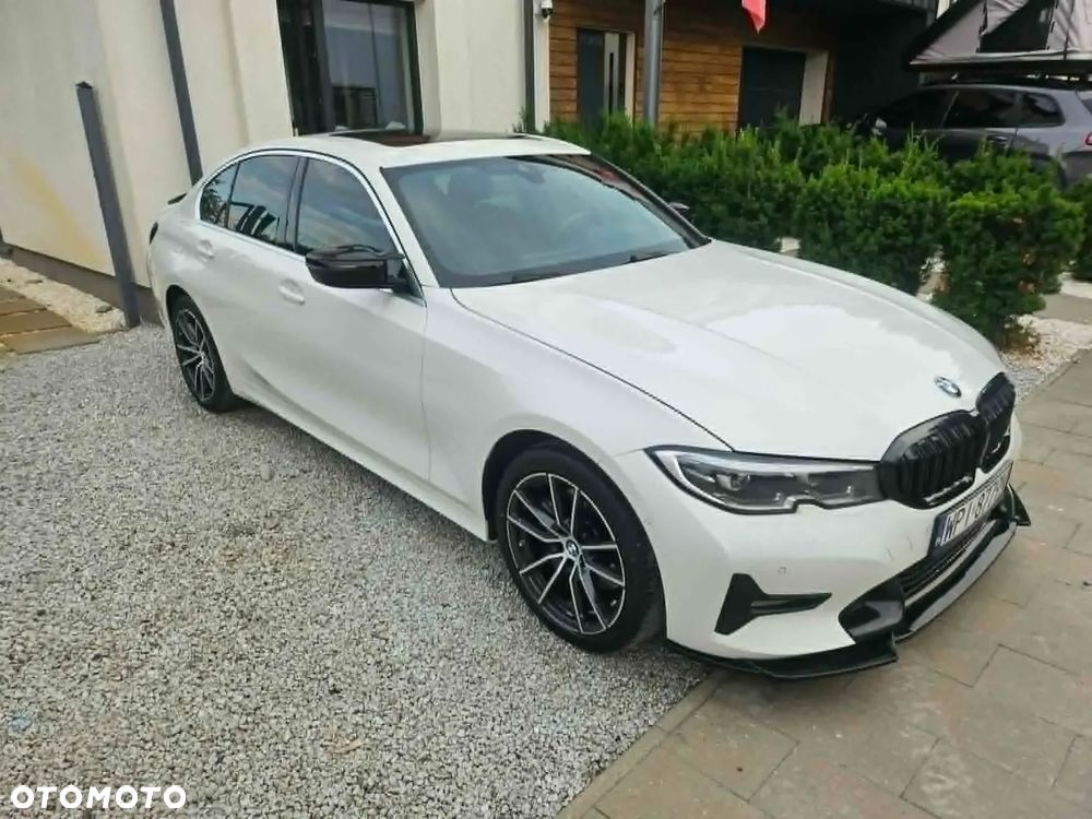 BMW Seria 3 330i Luxury Line sport - 1