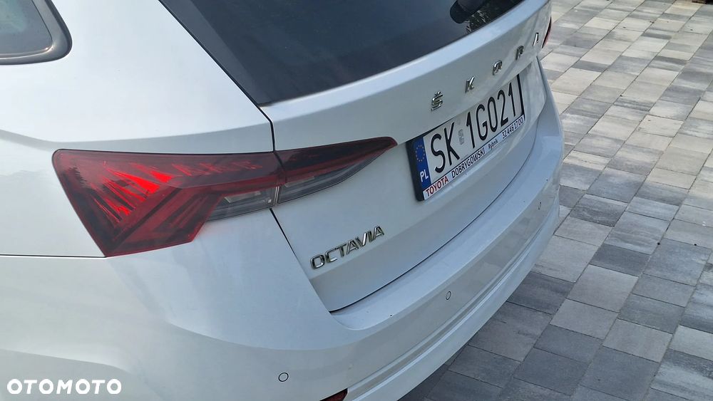 Skoda Octavia 2.0 TDI Ambition DSG - 11