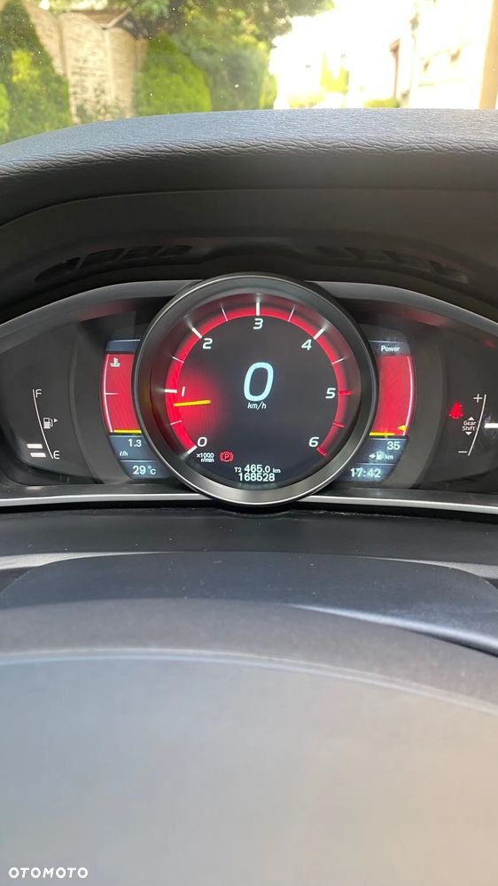 Volvo V40 D3 Momentum - 10