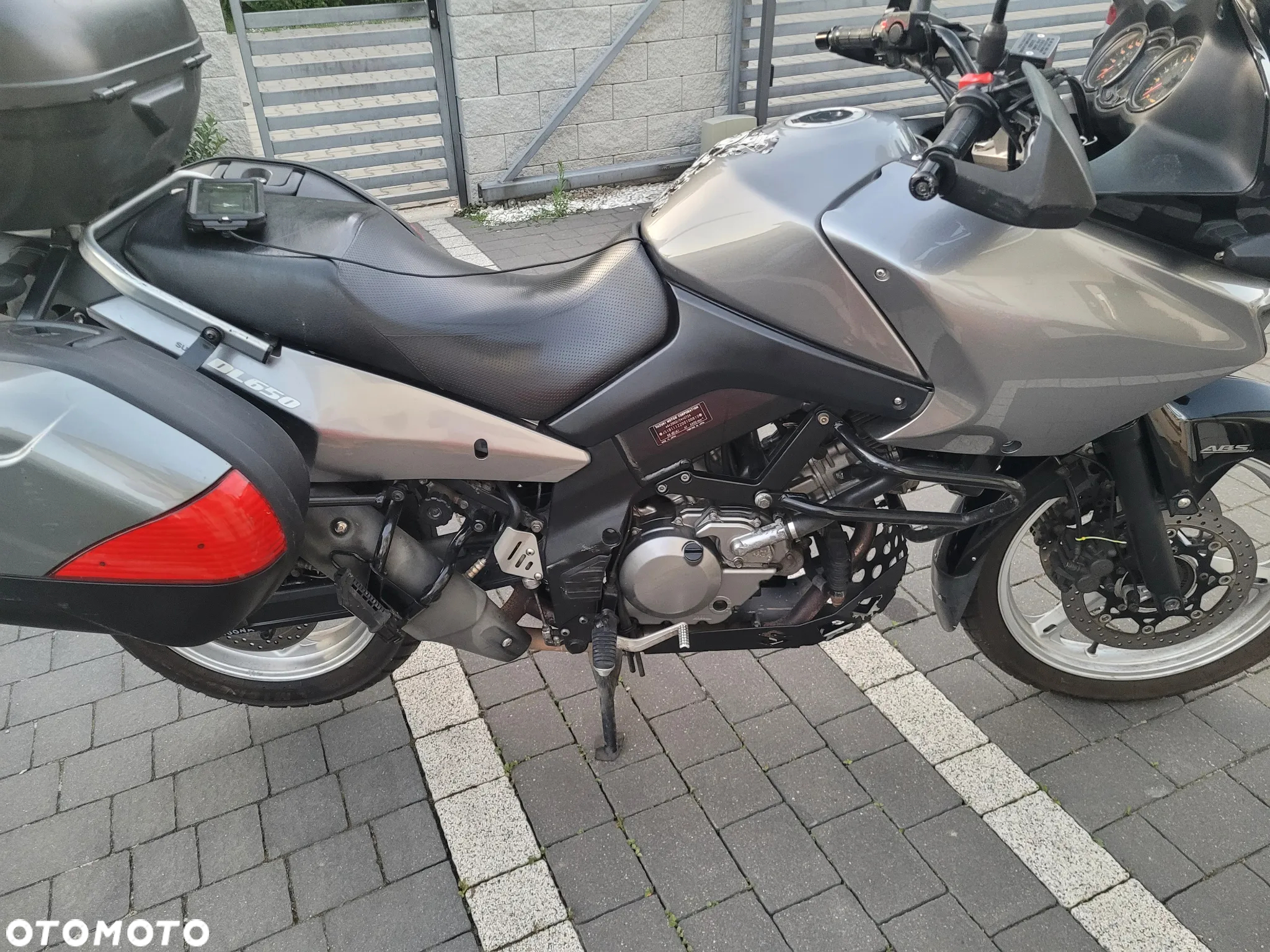 Suzuki DL - 7