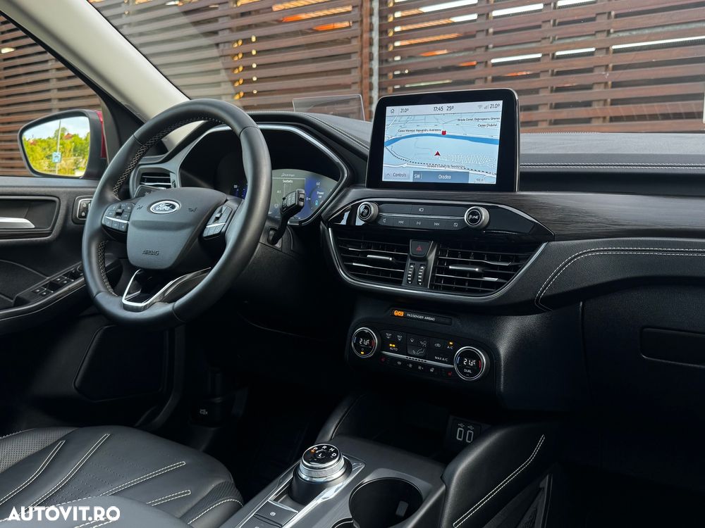 Ford Kuga - 21