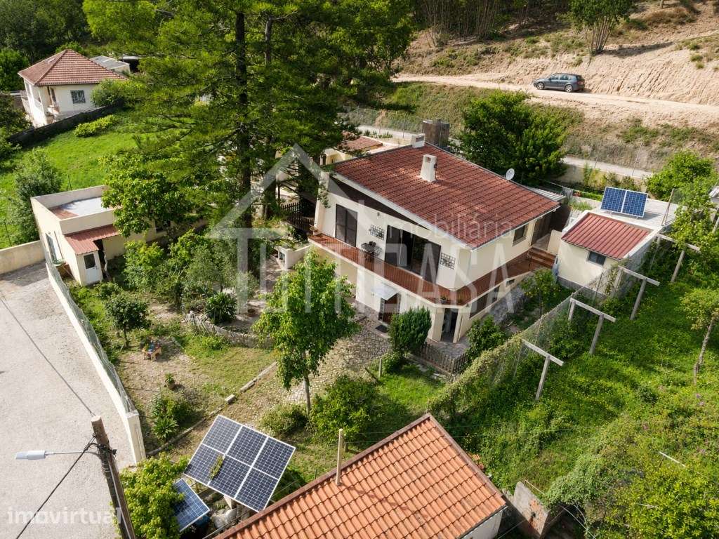 Moradia T2+2 com Jardim, Garagem e Total Privacidade - Grande imagem: 5/42