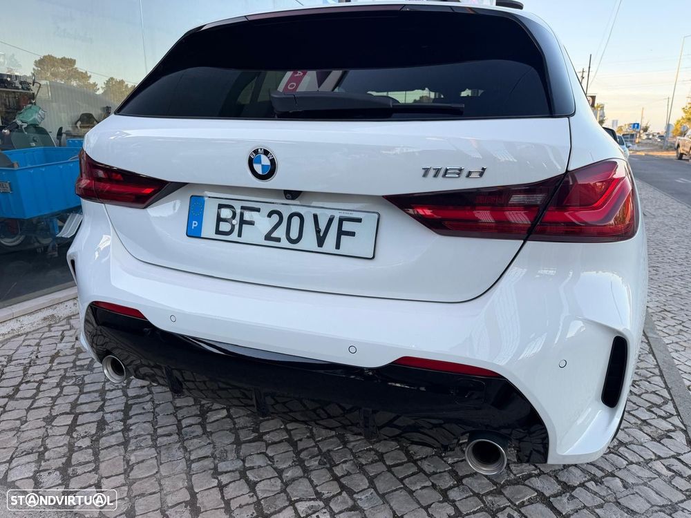 BMW 118 d Pack Desportivo M - 3