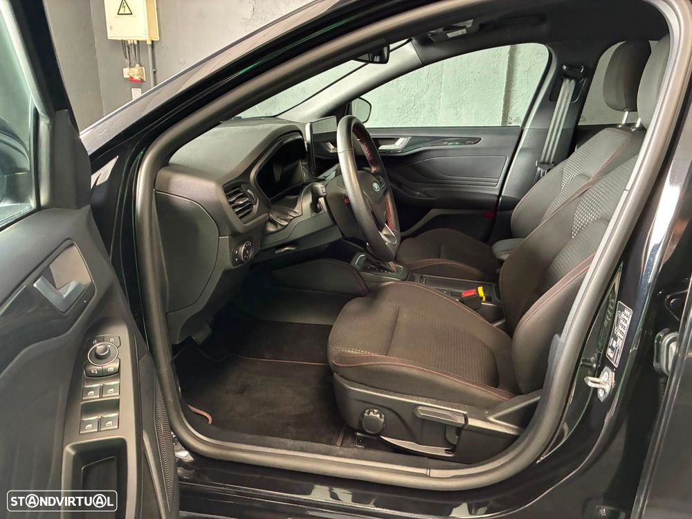 Ford Focus 1.0 EcoBoost MHEV ST-Line Aut. - 17
