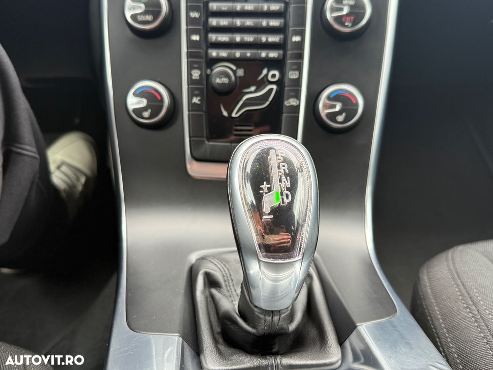 Volvo V60 DRIVe Geartronic Powershift - 19