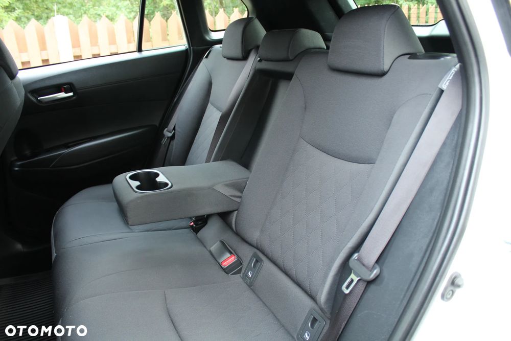 Toyota Corolla Cross 2.0 Hybrid Comfort - 23