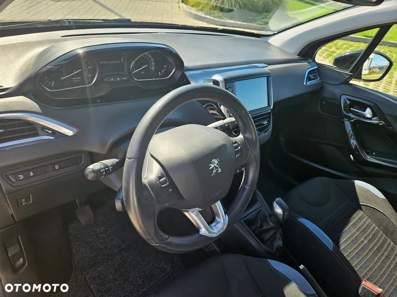 Peugeot 208 1.6 VTi Allure - 13