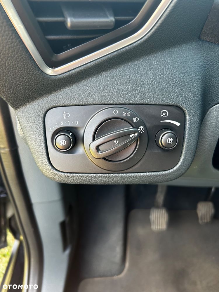 Ford Grand C-MAX 1.6 TDCi Titanium - 21