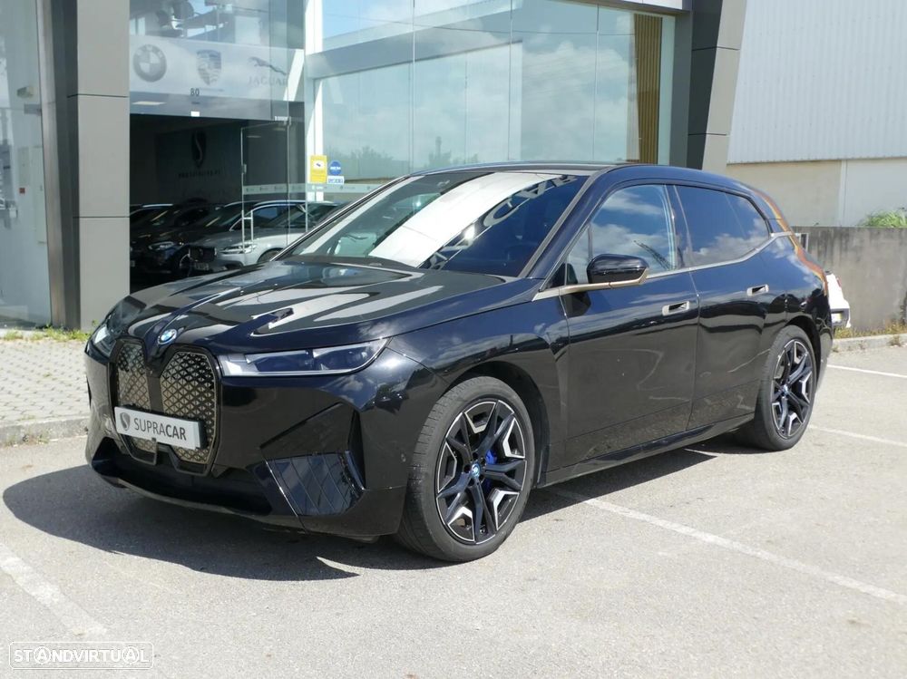 BMW iX xDrive 40 Pack Desportivo - 2
