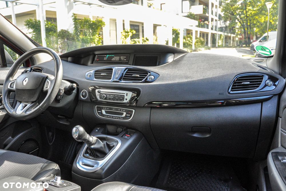 Renault Scenic - 11