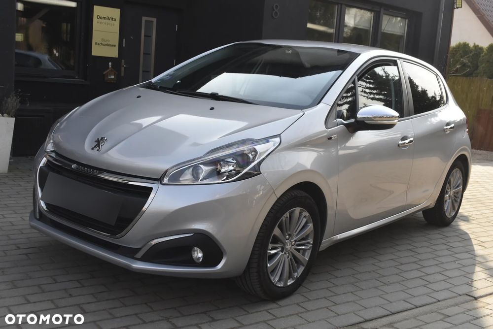Peugeot 208 - 2