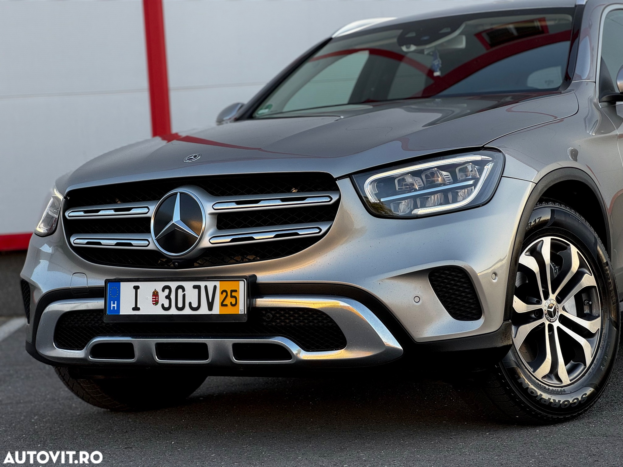 Mercedes-Benz GLC 220 d 4Matic 9G-TRONIC Exclusive - 36