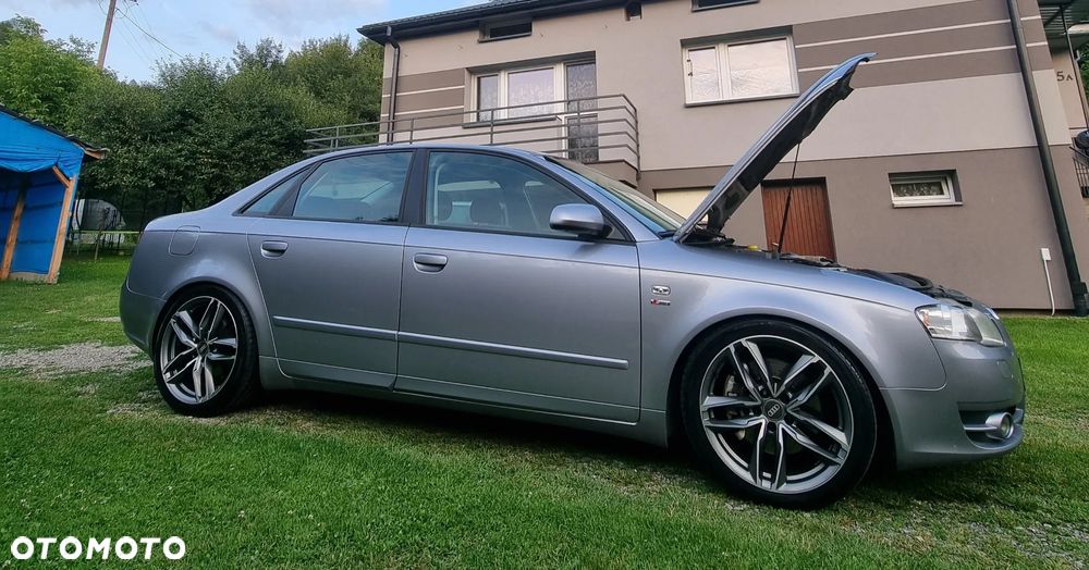 Audi A4 Limousine 2.0 T FSI - 1