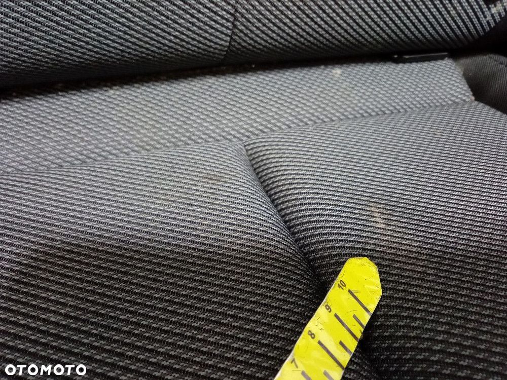 AUDI Q4 E-TRON SPORTBACK 21- FOTELE KANAPA KOMPLET MATERIAŁ - 3