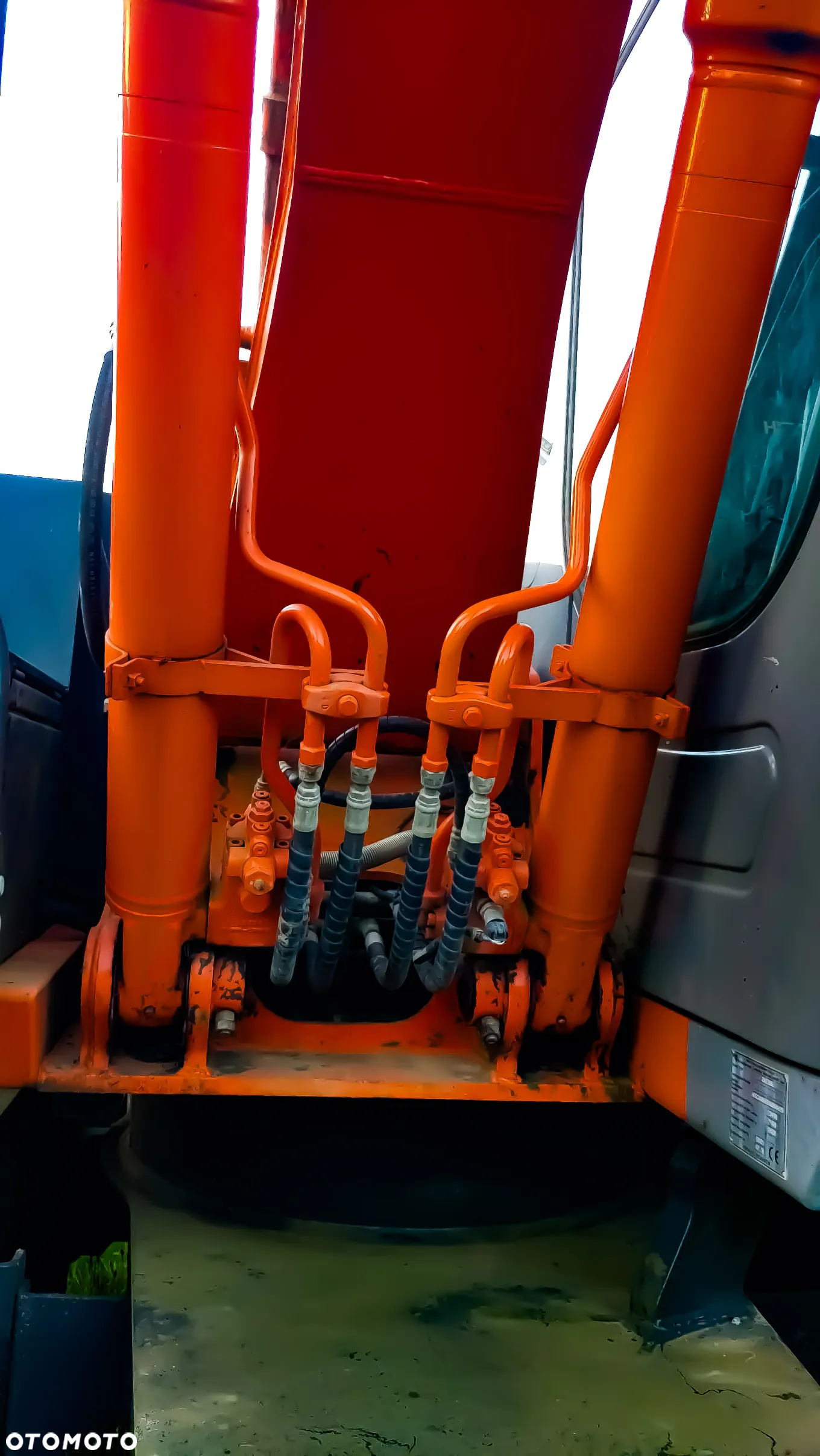 Hitachi ZX 130 W - 25