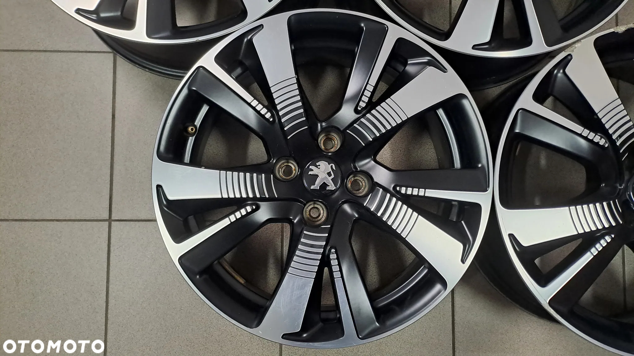 Felgi Aluminiowe 17 Peugeot 2008 I 4x108 ET 20 Pyxis - 2