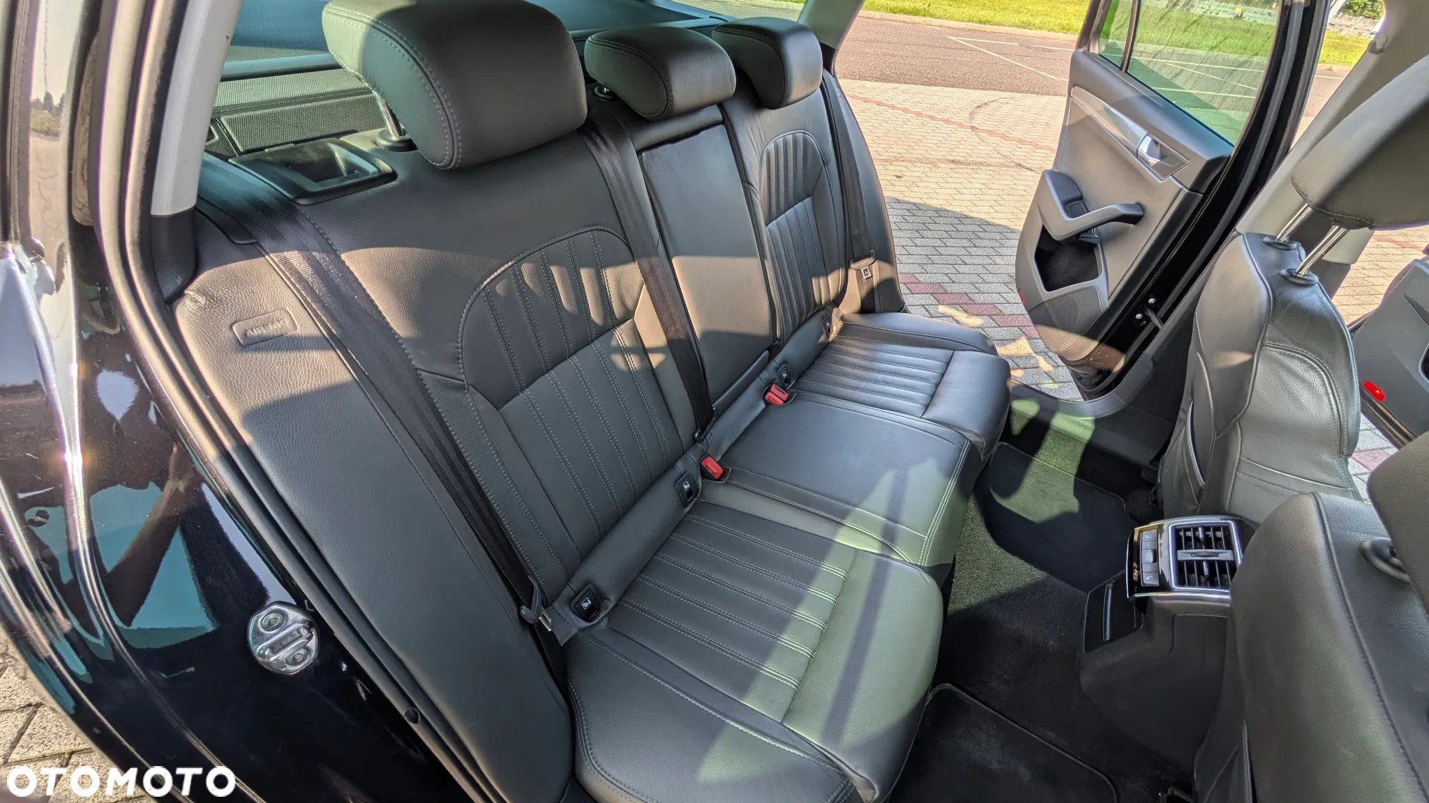 Skoda Superb Combi 1.5 TSI ACT DSG Style - 11