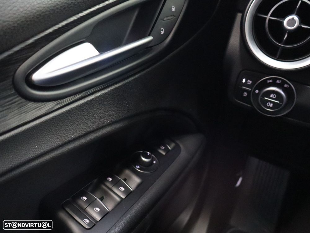 Alfa Romeo Stelvio 2.2 D Super AT8 - 21