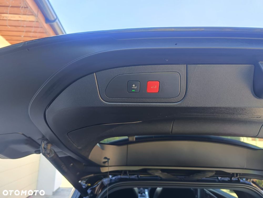 DS Automobiles DS 7 Crossback - 12