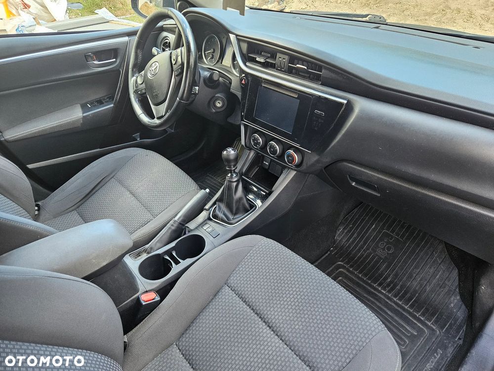 Toyota Corolla - 7