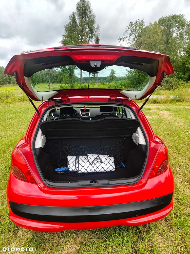 Peugeot 207 1.4 16V U Move - 11