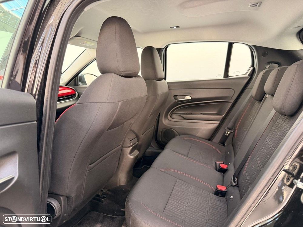 Fiat 600e 54 kWh (RED) - 11