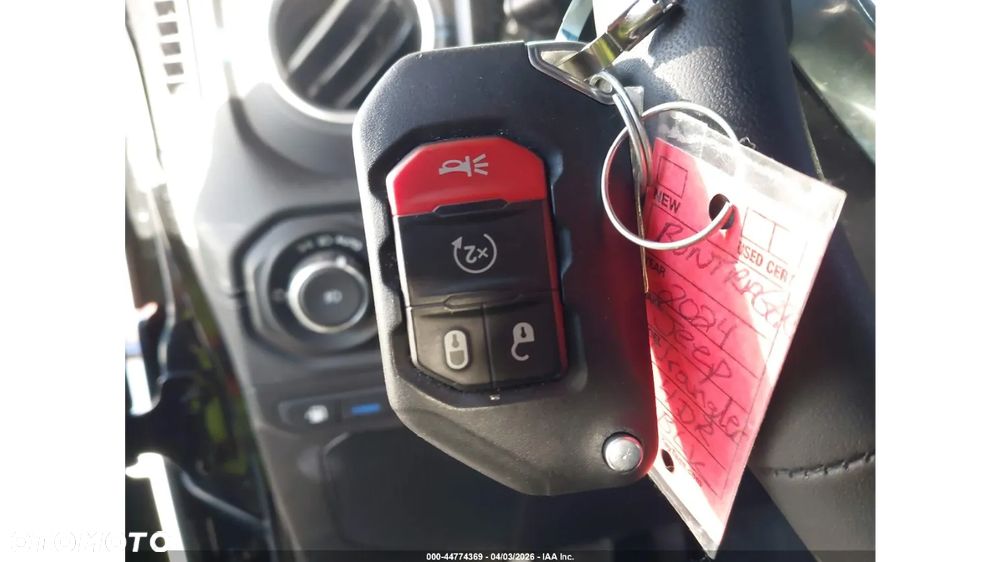 Jeep Wrangler - 16
