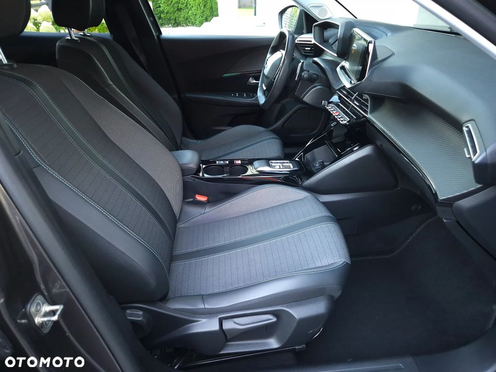 Peugeot 2008 BlueHDi 130 Allure S&S EAT8 - 33