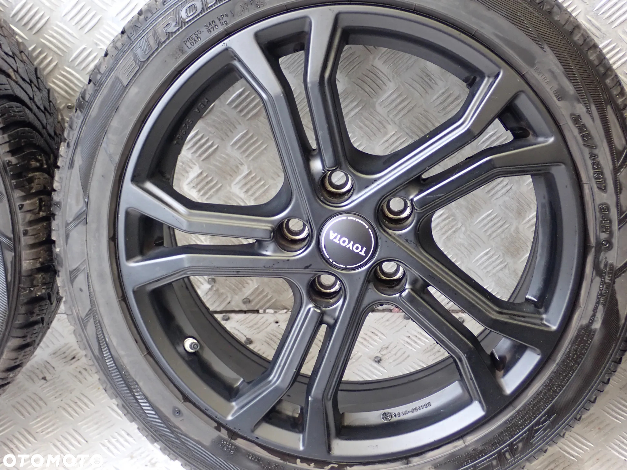 KOŁA FELGI ALUMINIOWE TOYOTA 7,5JX17  ET 40  5X114,3  KBA 52964  Z OPONAMI ZIMA 225/45/17  2500 ZŁ - 6