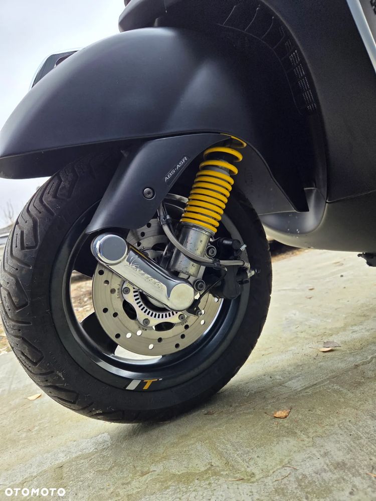 Vespa GTS - 16