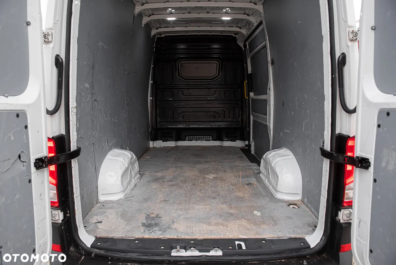 Volkswagen Crafter 35 TDI Autm VA Plus Trendline - 31