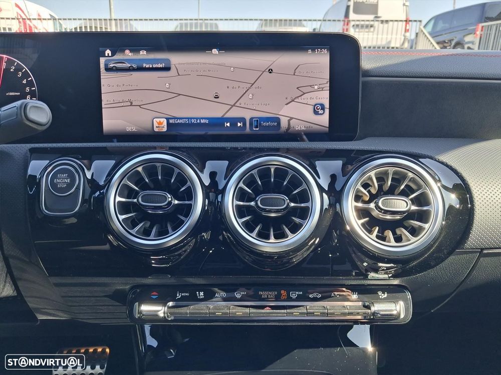 Mercedes-Benz CLA 250 e Shooting Brake AMG Line - 20