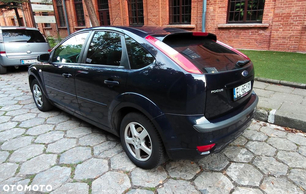 Ford Focus 1.6 16V Trend - 4