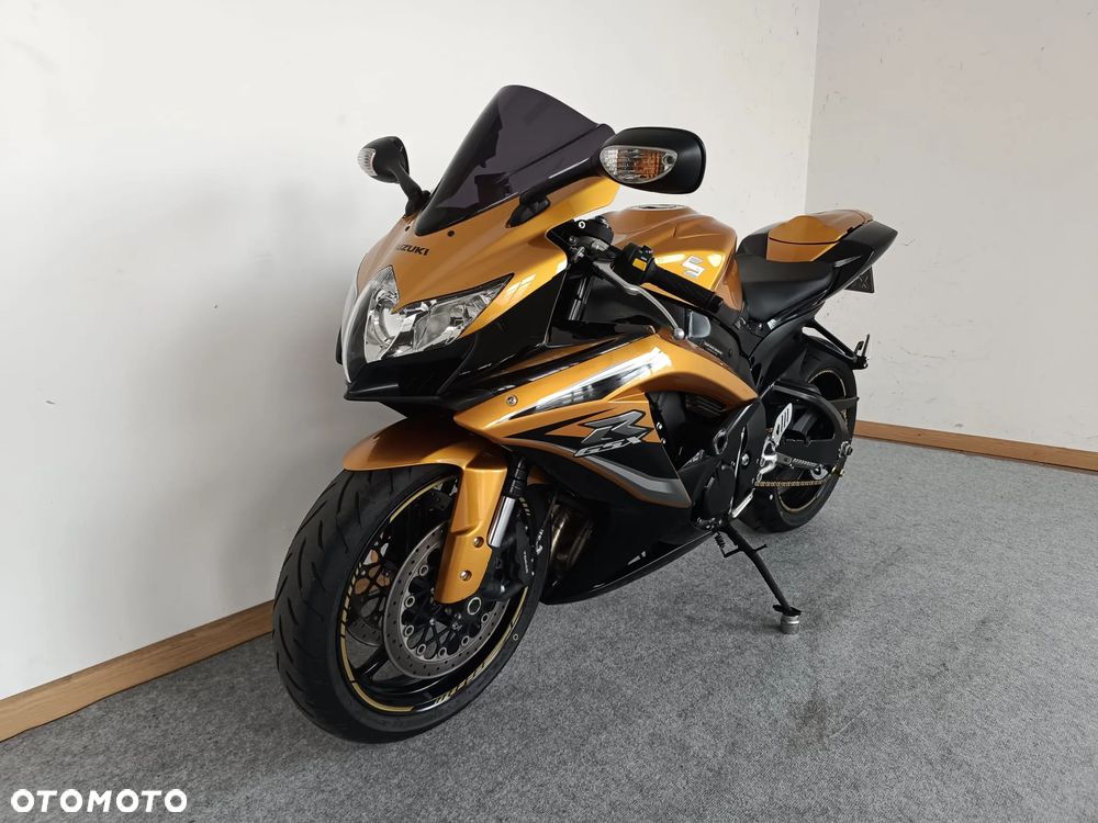 Suzuki GSX-R - 8