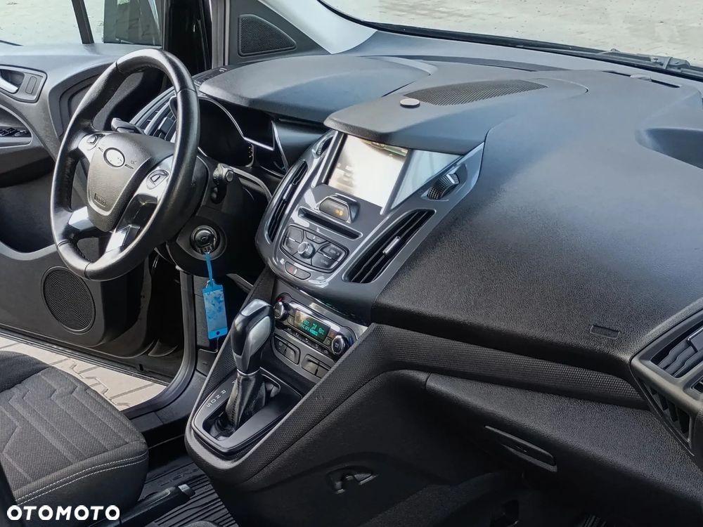 Ford Tourneo Connect Grand - 22