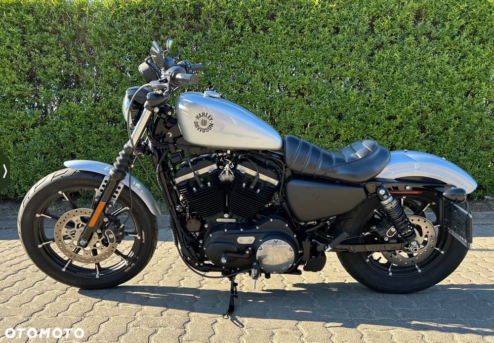 Harley-Davidson Sportster Iron 883 - 1